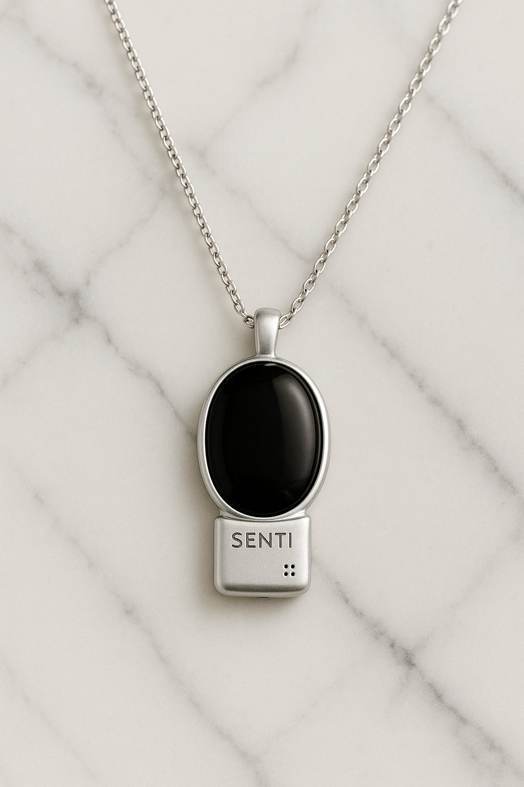 Senti Onyx Black on Silver